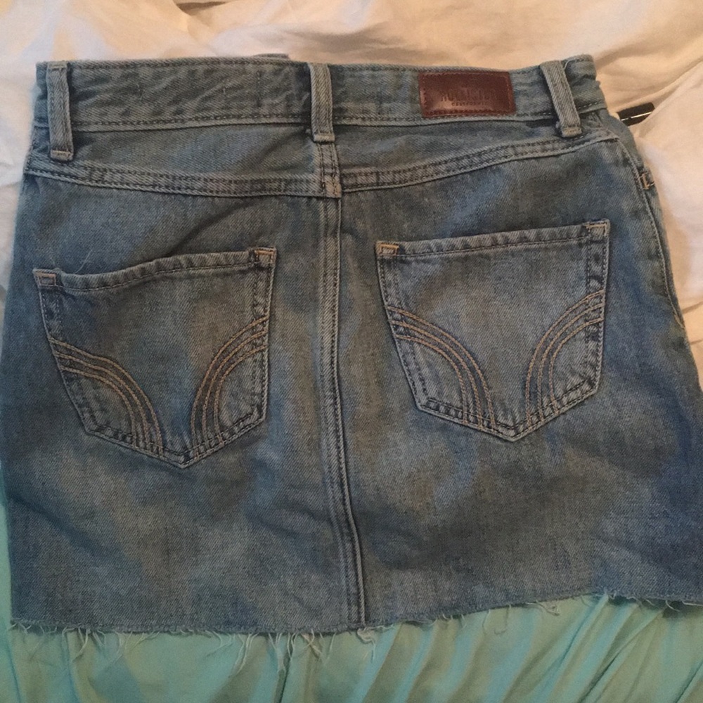 HOLLISTER skirt - Picture 2 of 2